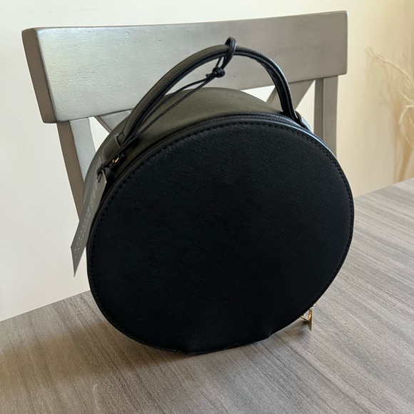 Black Travel Case - Picture 5 of 12